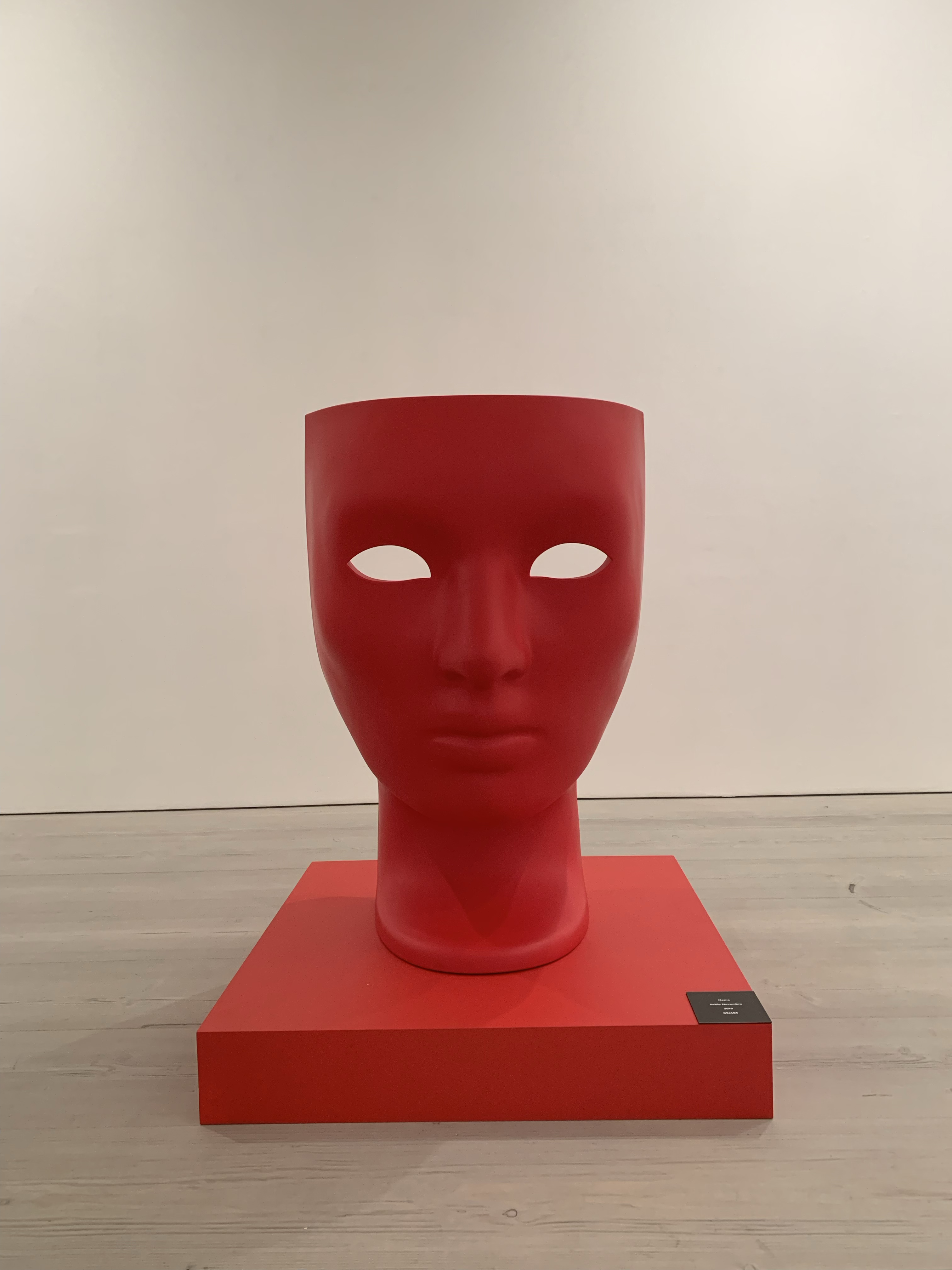 Face shaped chair in red